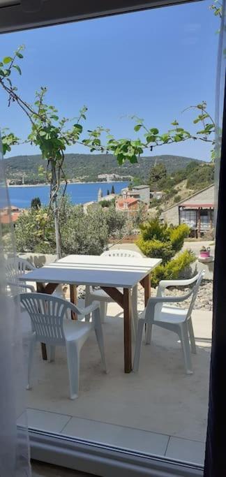Vis - Luxury Holiday Villa With Swimming Pool מראה חיצוני תמונה