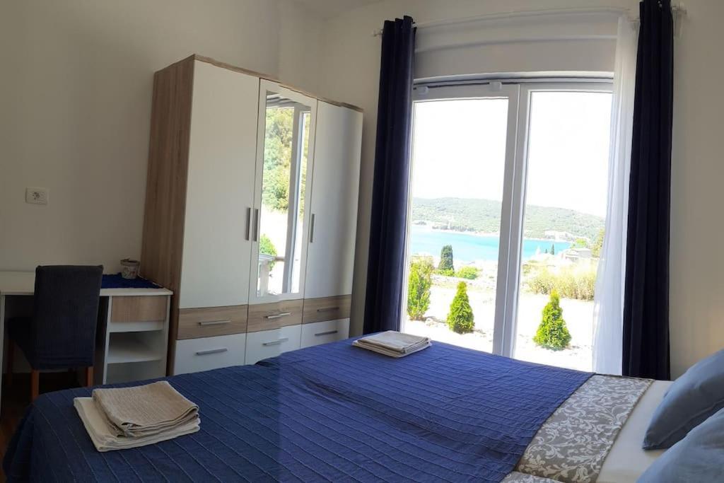 Vis - Luxury Holiday Villa With Swimming Pool מראה חיצוני תמונה